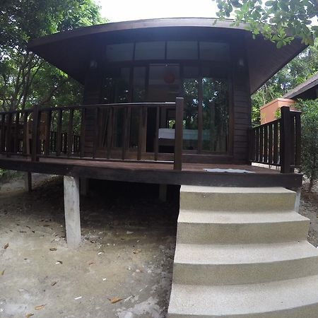 Lipe Sunset Beach Resort Экстерьер фото